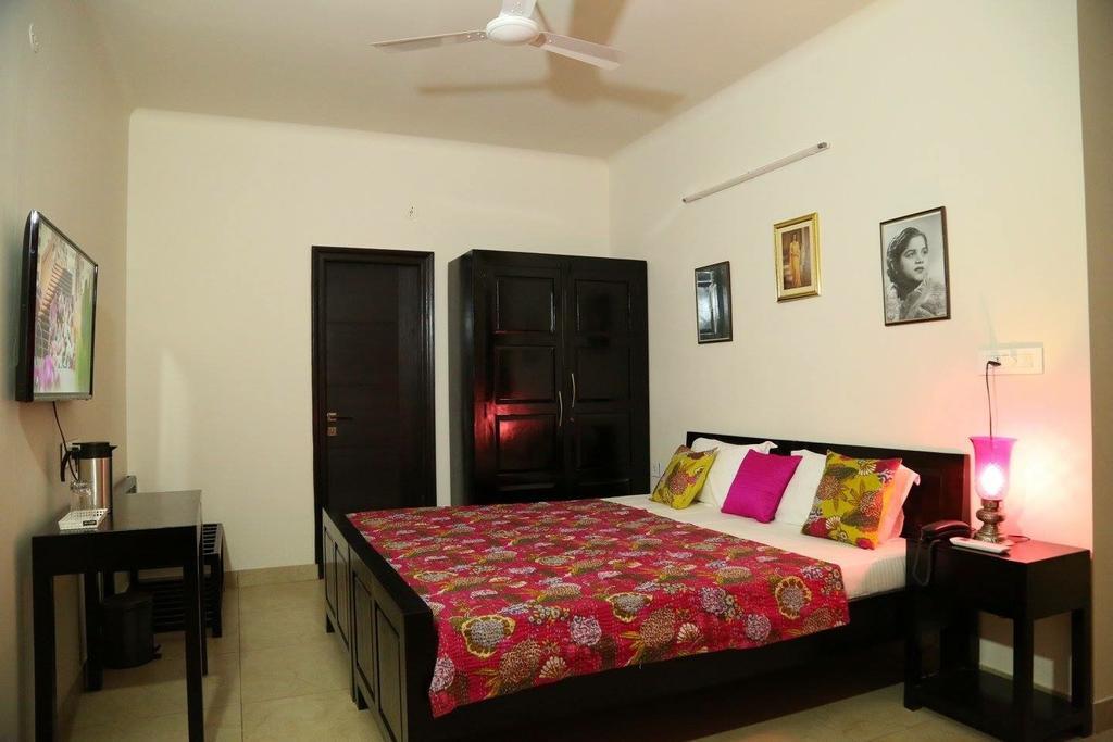 Saket Inn Jaipur Extérieur photo